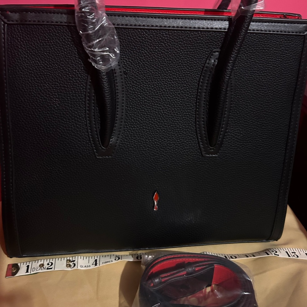 Elegant Black Handbag